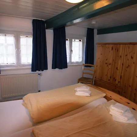 Hus Letji Man Dach Min Dom wakacyjny *